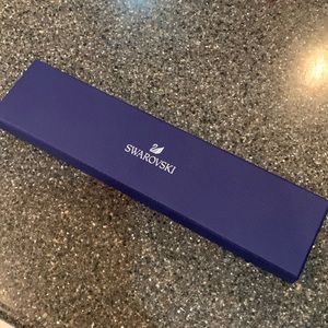 Swarovski Necklace Holder